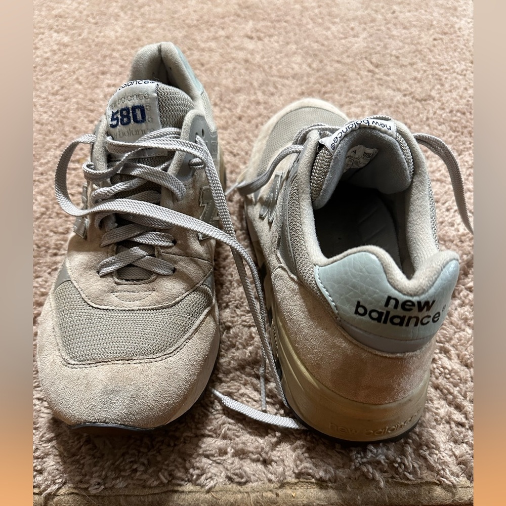 New Balance 580 suede